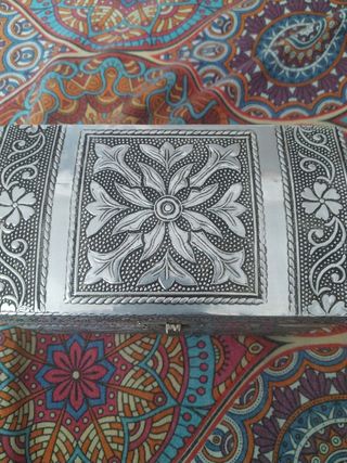 Joyero metal decorativo