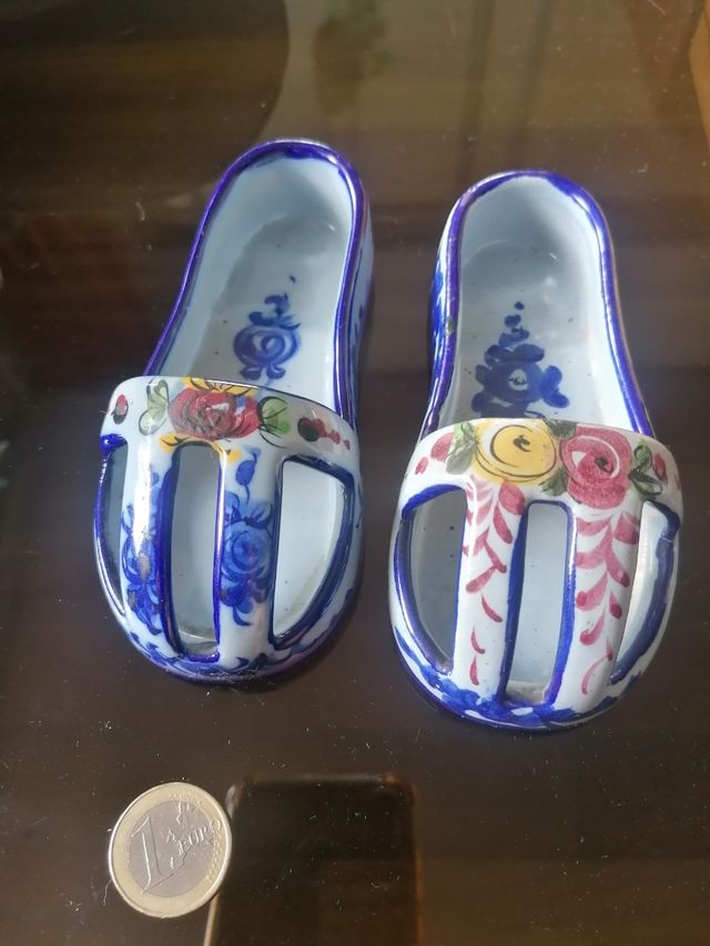 2 Zapatillas porcelana Vestal Alcobaca