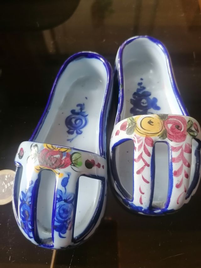 2 Zapatillas porcelana Vestal Alcobaca