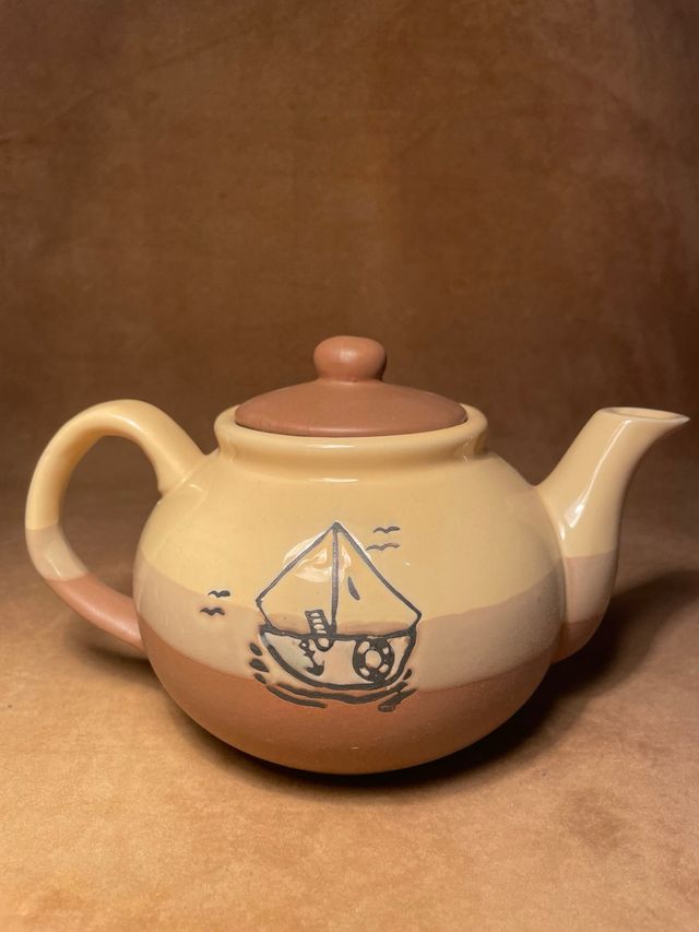 Tetera cerámica marrón-beige