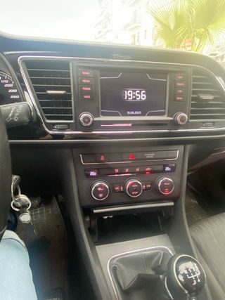 SEAT Leon 2015 1.6tdi 105Cv style