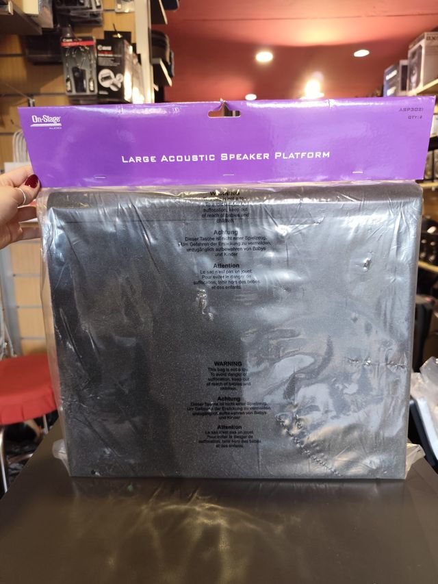 Plataforma Altavoz On-Stage Stands