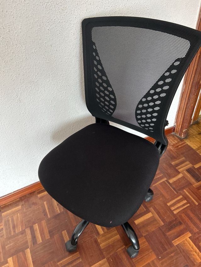 Silla giratoria oficina - negra