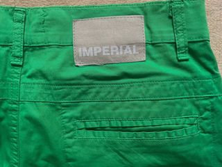 Bermudas IMPERIAL verdes + regalo cinturón