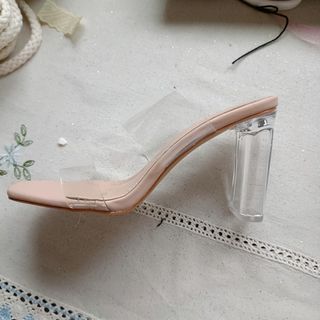 Sandalias transparentes