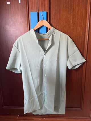 Camisa verde veraniega manga corta hombre