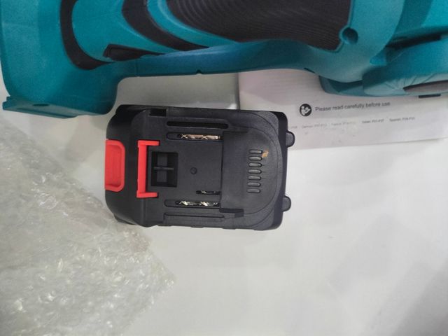 Tijeras corta césped y arreglasetos nuevo a estren