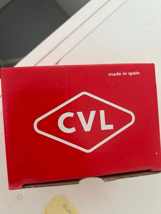 Cerradura de sobreponer CVL niquel 56B60D derecha