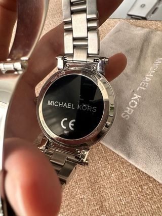 Reloj Michael Kors Smartwatch plateado