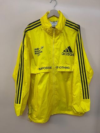 bala de ropa por kilos
8,5€ el kilo
grado A y B