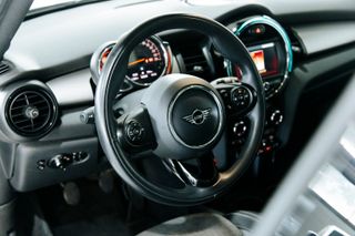 Mini Cooper 2019 5 puertas Silverwhite Impecable