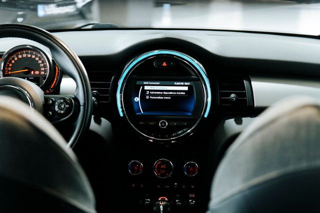 Mini Cooper 2019 5 puertas Silverwhite Impecable