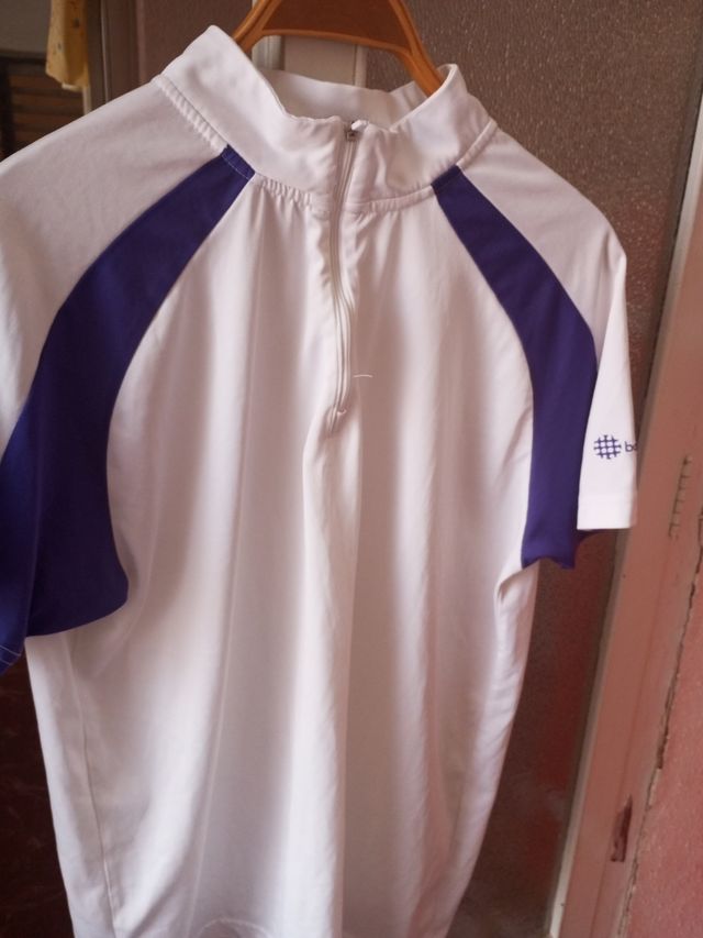 Polo deportivo .