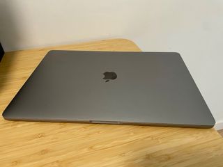 MacBook Pro 15" Retina 2017 i7 16ram