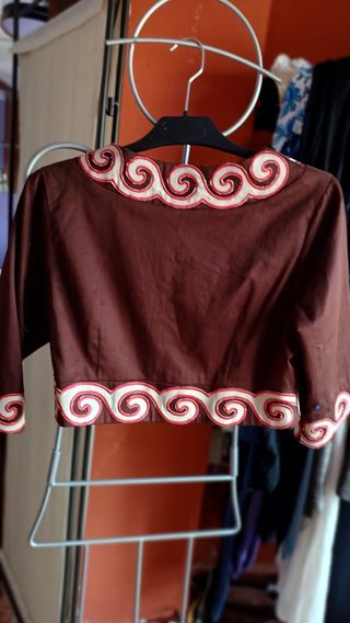 Chaqueta corta Ofelia Mara - Bordada