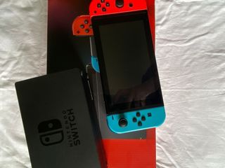 Nintendo Switch Azul-Rojo