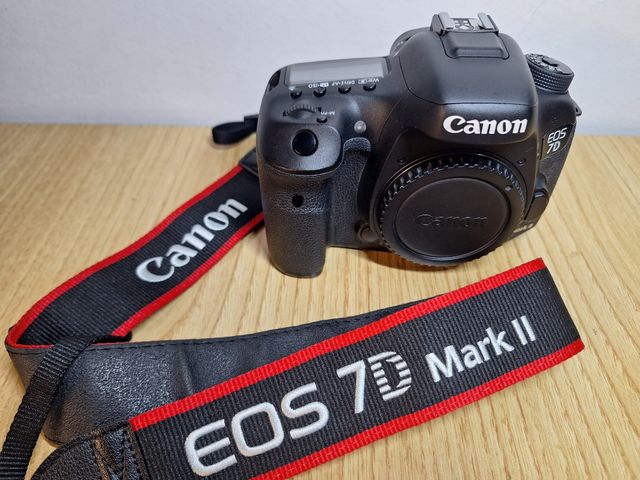 ♦️♦️♦️CANON EOS 7D MARK II