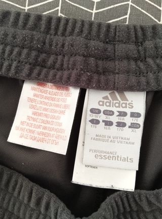 Chándal Adidas negro y rosa