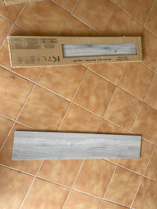 Suelo porcelánico Grey imitación madera
