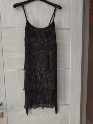 Abito nero e marrone a strati