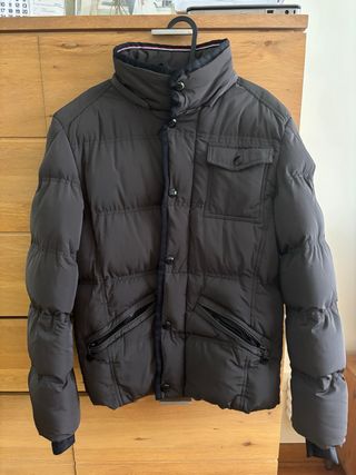 Chaqueta acolchada Moncler marrón