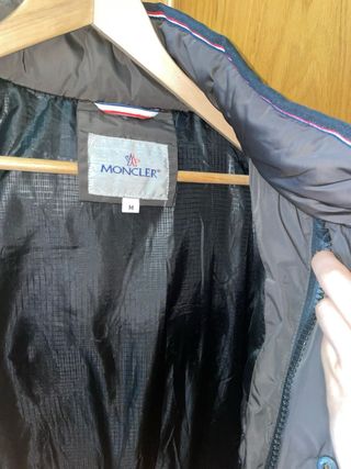 Chaqueta acolchada Moncler marrón