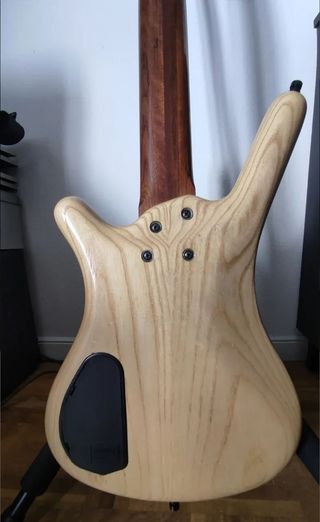 BAJO WARWICK FNA JAZZMAN LTD
2004 5 CORDAS 