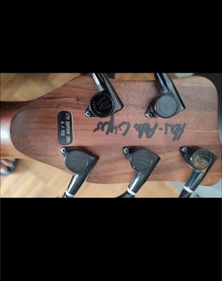 BAJO WARWICK FNA JAZZMAN LTD
2004 5 CORDAS 