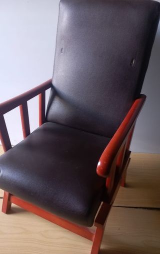 Sillón madera marrón-rojo