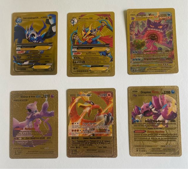 12 cartas Pokémon doradas