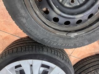 4 Llantas Toyota Auris + Tapacubos