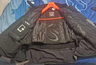 Chaqueta de moto color gris