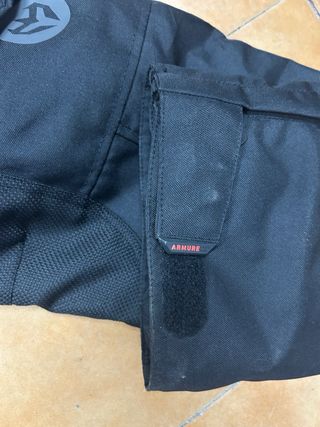 Pantalón moto Armure - Negro
Talla L 
