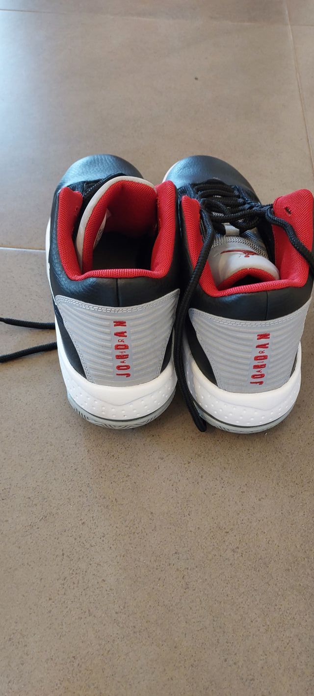 Zapatillas Air Jordan Max Aura 2