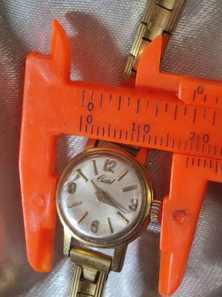 Orologio da Donna ultrasottile in cristallo molto antico