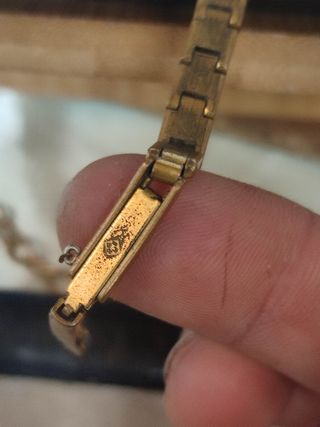 Orologio da Donna ultrasottile in cristallo molto antico