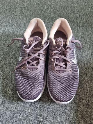 Zapatillas Nike con una sola puesta 