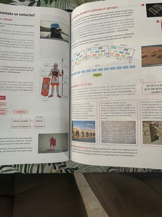 Cultura Clásica II. 4 Secundaria. Revuela. Comu...