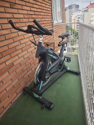 Bicicleta estática Cecotec Dynamic Bike
