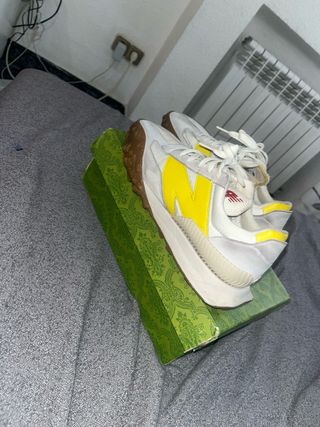 New Balance 327 - Blancas/Amarillas