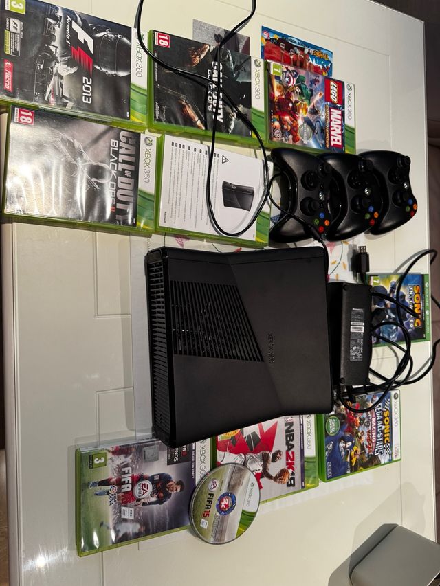 Xbox 360 + 12 juegos