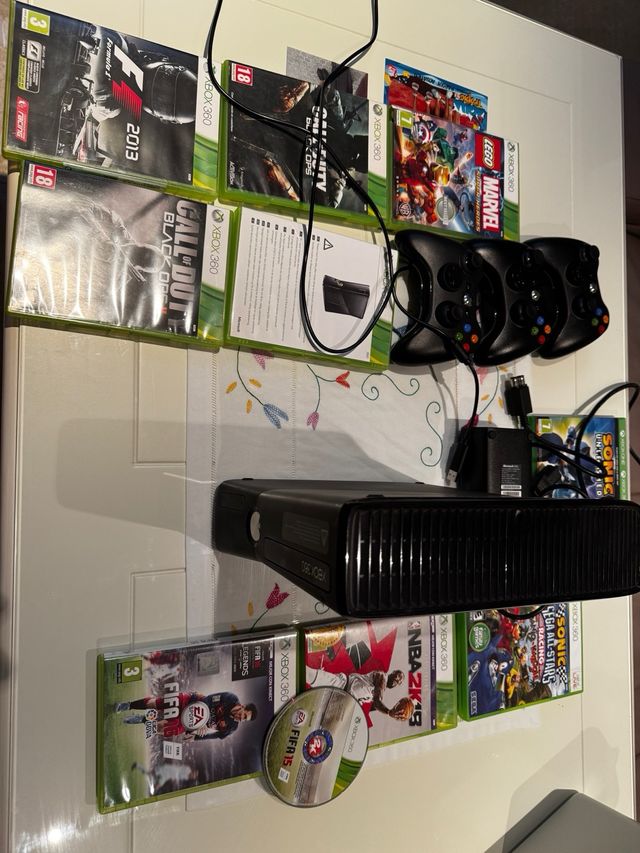 Xbox 360 + 12 juegos