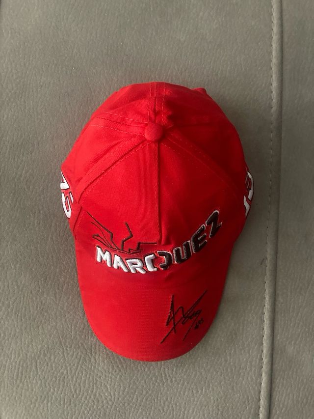 Gorras Marc Marquez 93 rojas y negras