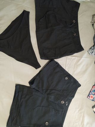 Bikinis, Falda y Shorts negros