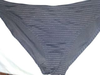 Bikinis, Falda y Shorts negros
