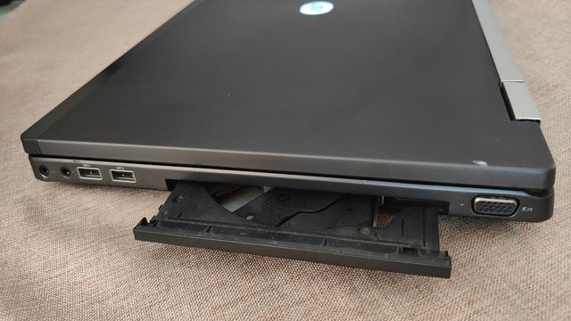 HP EliteBook 8560w - Portatile