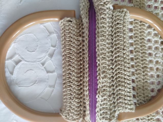 Borsetta uncinetto beige rosa