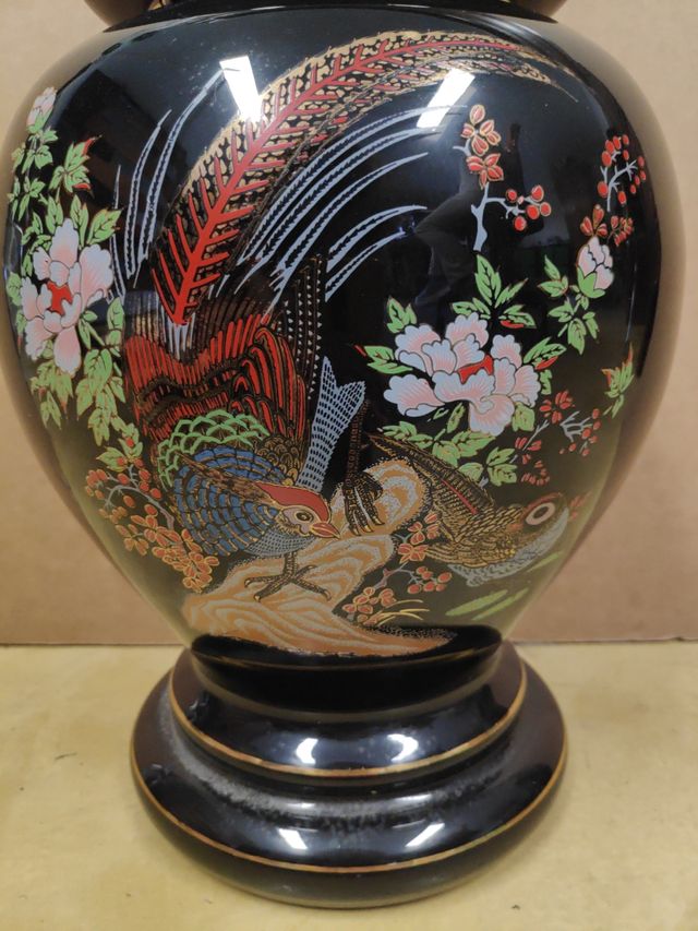 Tibor porcelana negro dorado