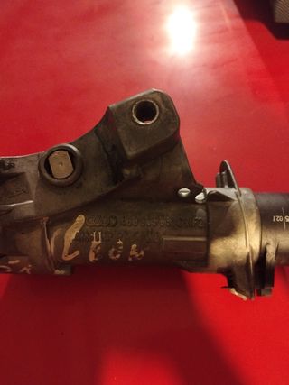 Clausor con llave Leon MK1