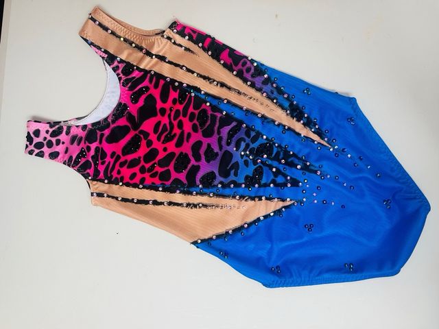 Maillot nuevo gimnasia rítmica talla 8